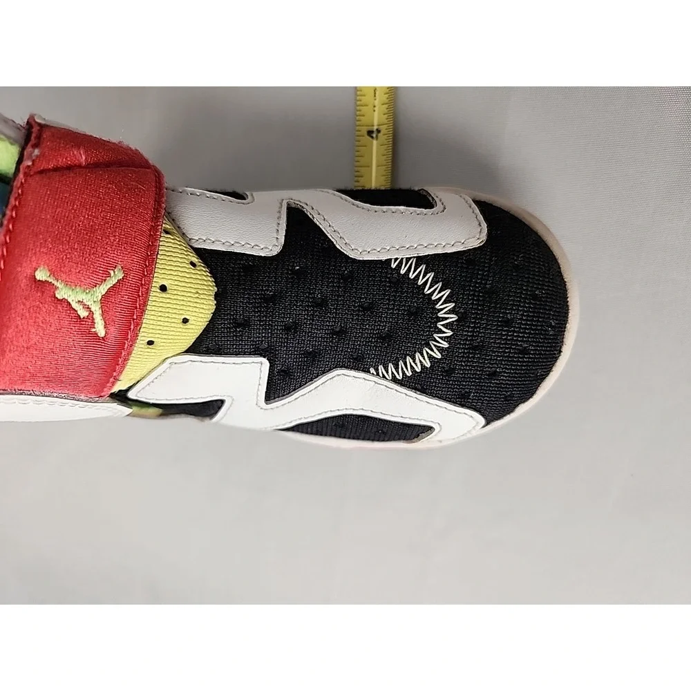 Air Jordan Toddlers Size 9C Sneakers Sky 6 Retro Little Flex Multicolor White